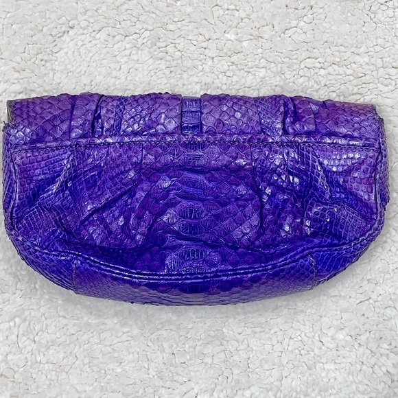 ZAGLIANI Handmade Vintage Python Puffy Clutch Bag with Heavyweight Chain - Picture 13 of 13